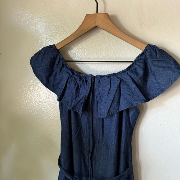 ModCloth | Lightweight Denim Off The Shoulder Dress - Picture 6 of 7
